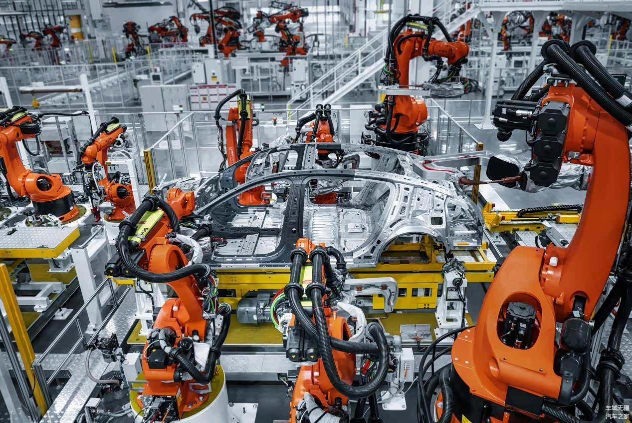 上市48小時大定破2000，尊界S800的科技底氣何在？